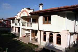 Частна детска градина Лапину