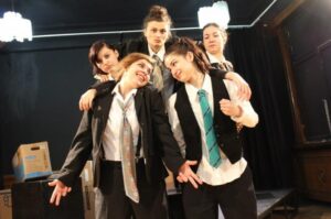 Театрален колеж Любен Гройс