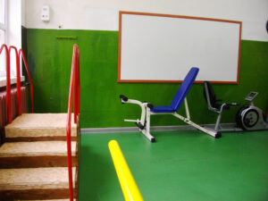 Шесто помощно училище - София