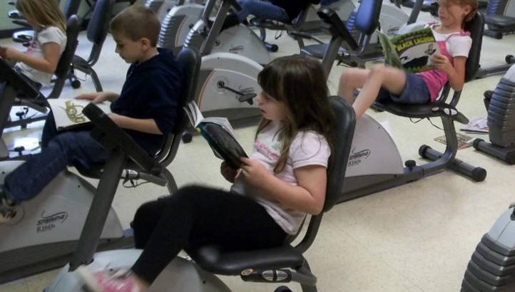 Вижте този експеримент с палави ученици в клас!