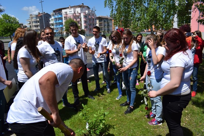 Приморско изпрати абитуриентите си от випуск 2017