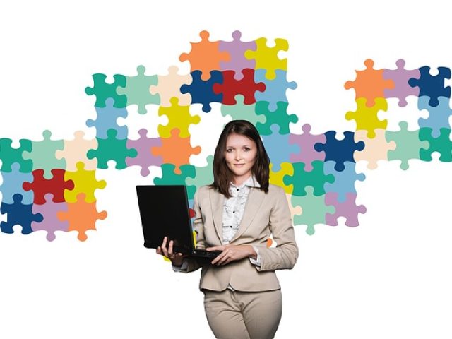 Усъвършенства фината моторика и координацията очи-ръце. Изключително приложим при аутизъм. Подходящ е за деца със СОП и хиперактивни деца.