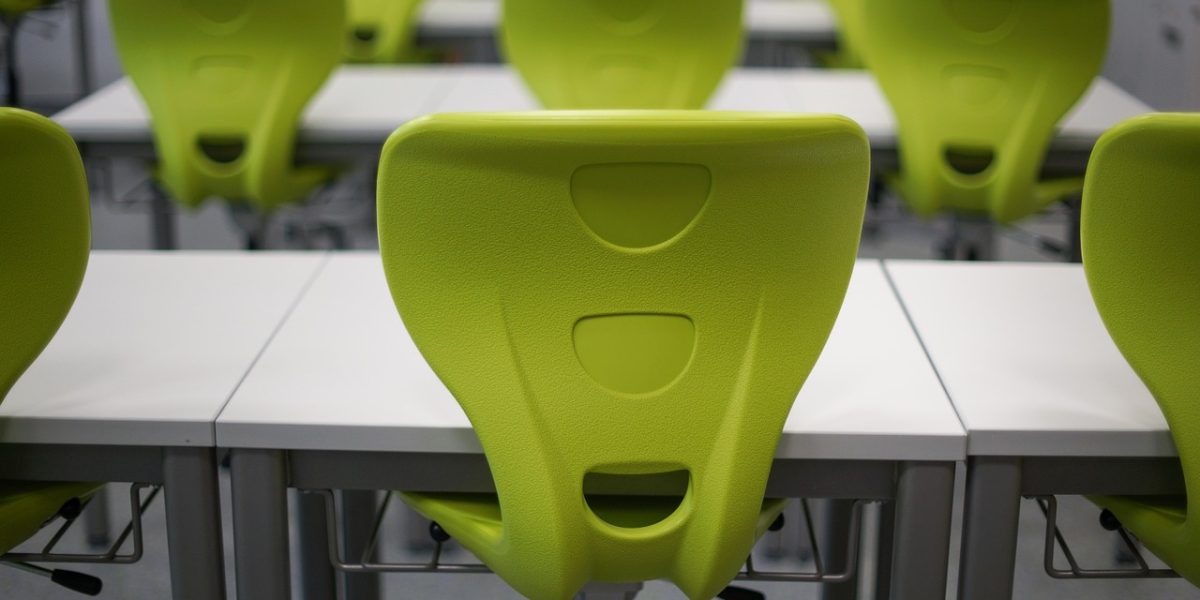 Ресурсните центрове остават, като звена към МОН