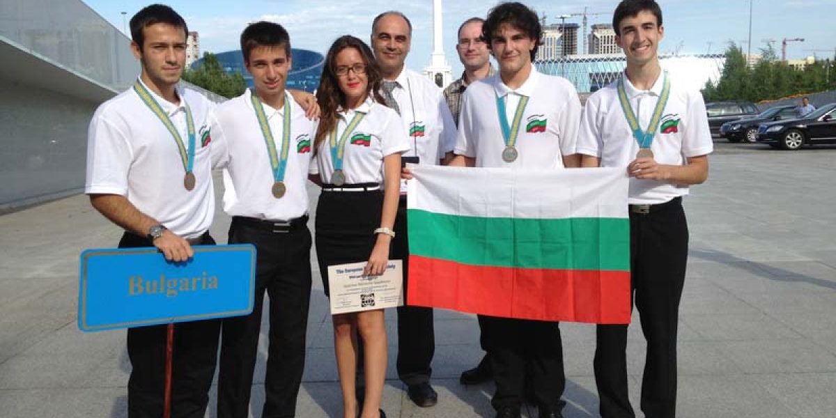 Медали за български ученици от международната олимпиада по физика в Казахcтан